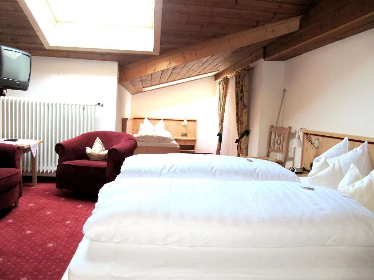Gaestehaus Menkenbauer Ruhpolding 3*,