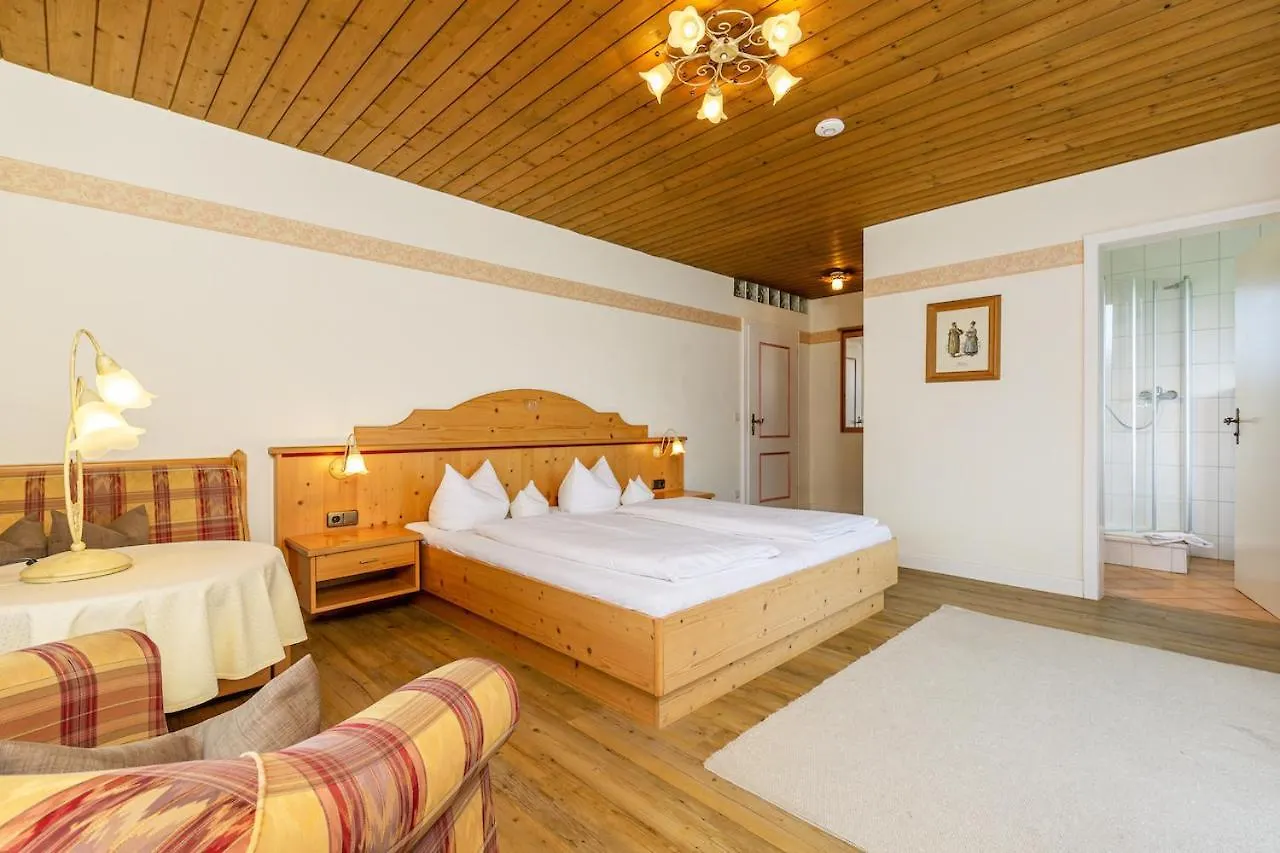 Gaestehaus Menkenbauer Ruhpolding