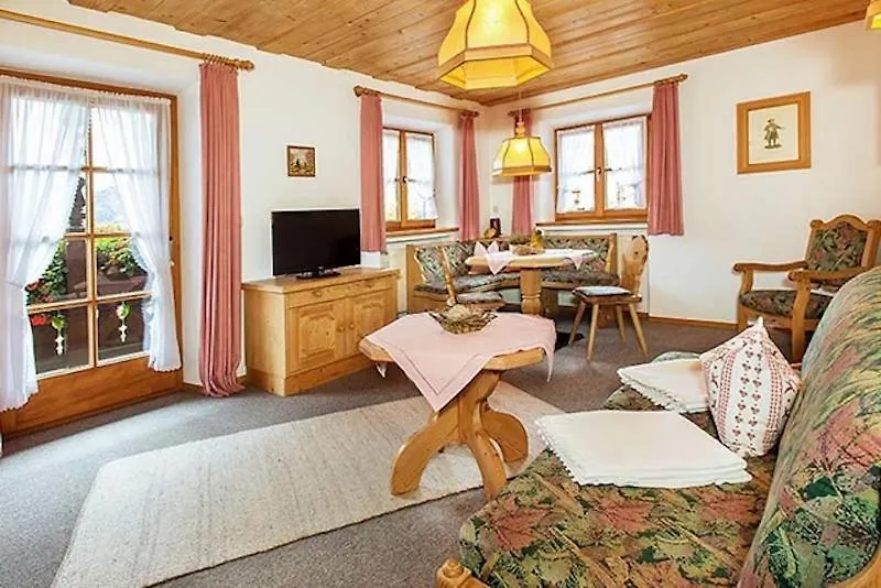 Gaestehaus Menkenbauer Ruhpolding